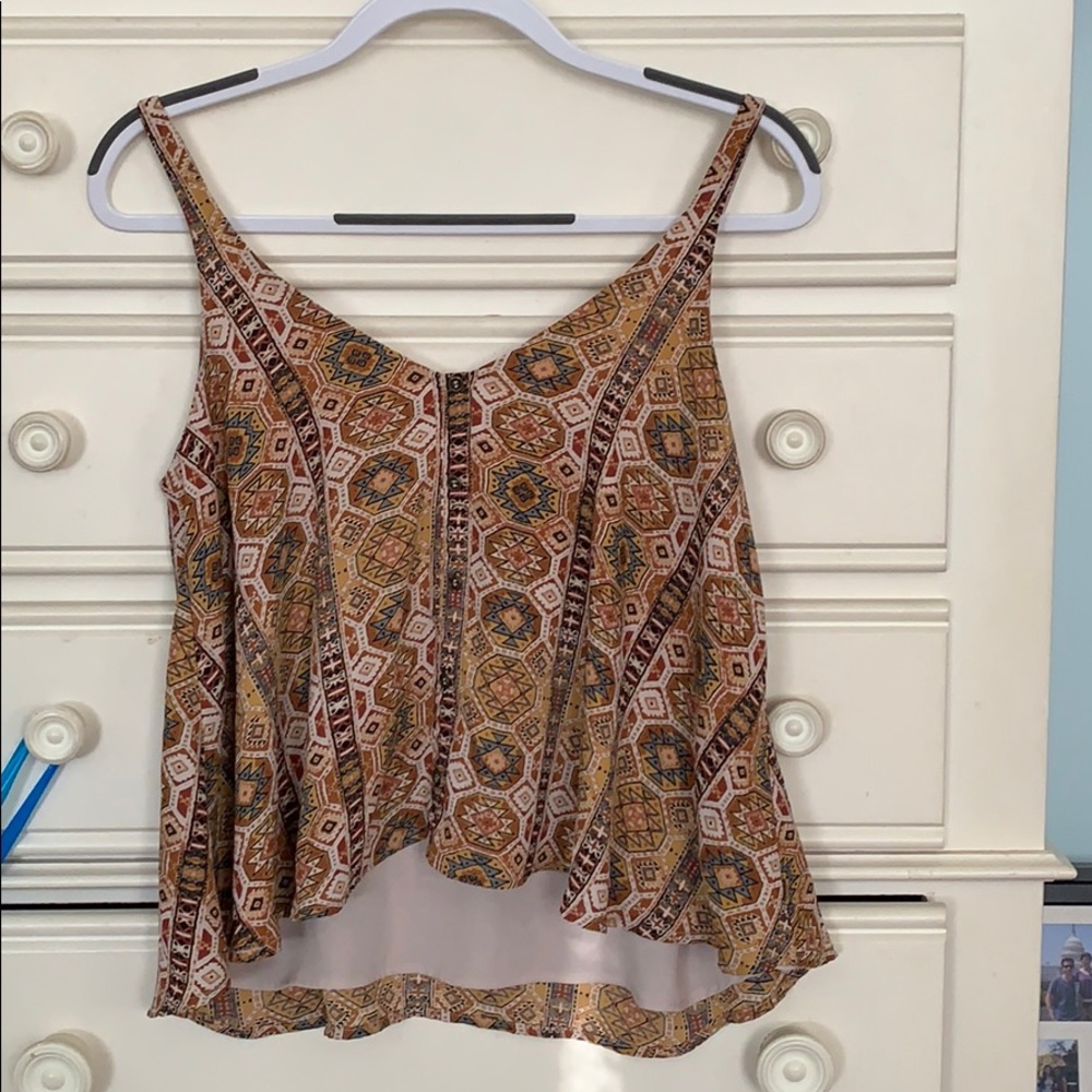 Cute print top, w/ lining for no see through look!